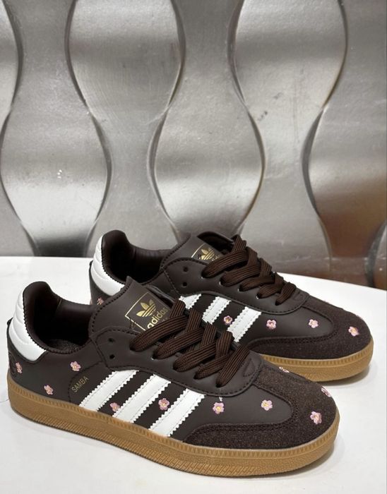 Кроссы новые в наличий