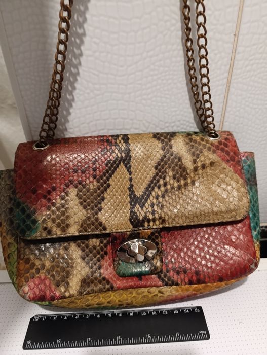 Сумка из кожи питона. Индонезия.