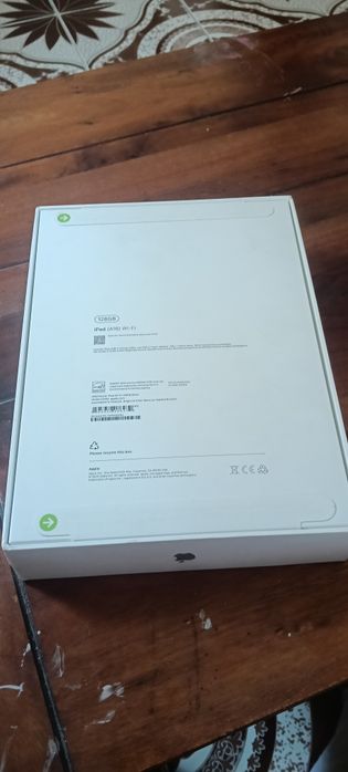 Tableta iPad a16,model 2025 și macbook neo 13 inchi