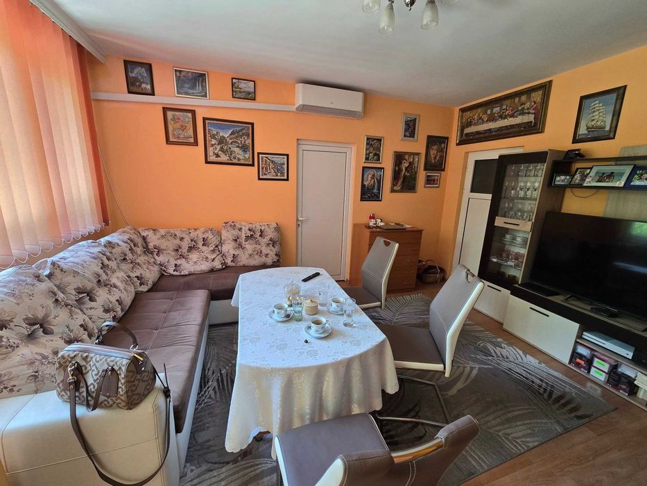 Продава се Четиристаен апартамент в Нова Загора - 73 кв.м за 973 €/кв.м - Снимка #3