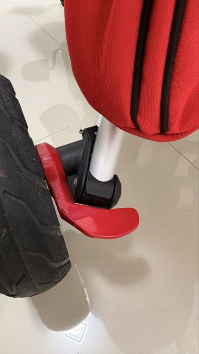 Tricicletă pentru copii pliabilă QPlay Nova Rubber - Roșie