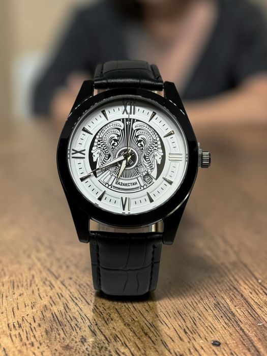 Часы с гербом | Гербпен сағаттар