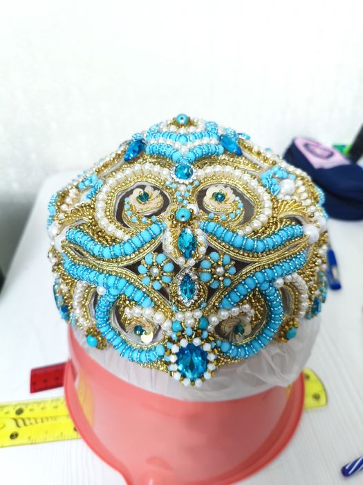 Вышевка  ручная работа