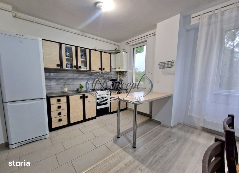Sopor, 3 camere cu balcon si parcare