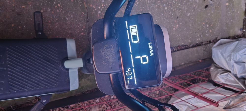 Vând urgent Scuter electric 1300lei