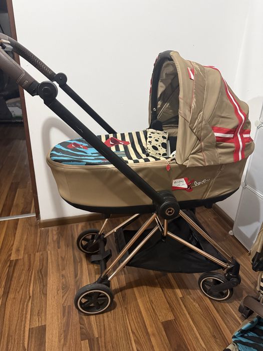 Cybex Mios 3.0 One Love Limited Edition Karolina Kurkowa
