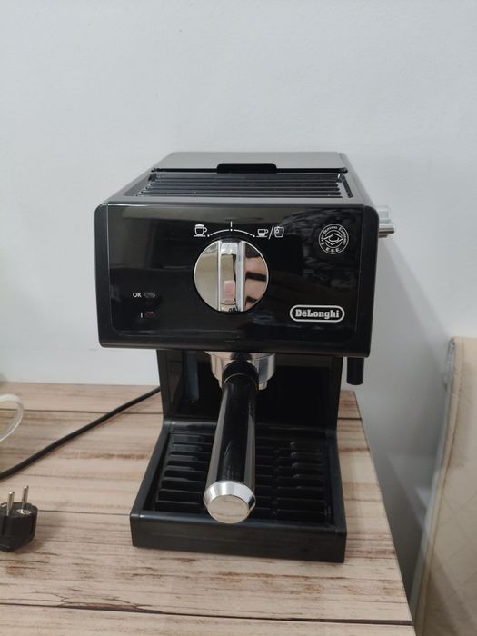 Espressor manul DeLonghi