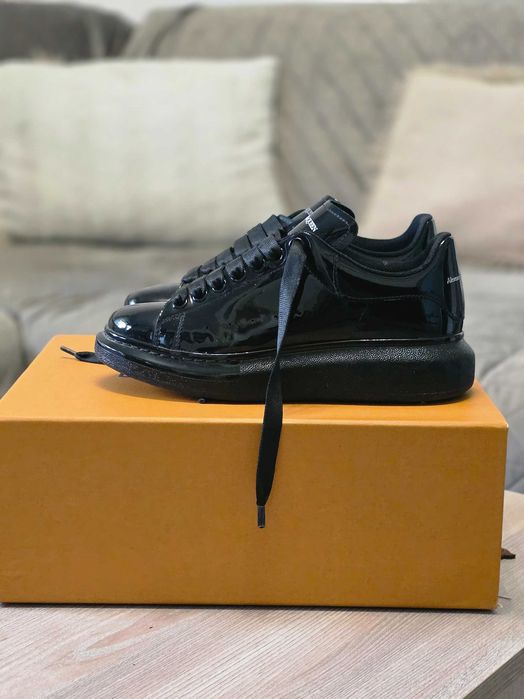Adidasi Alexander Mcqueen 38.5