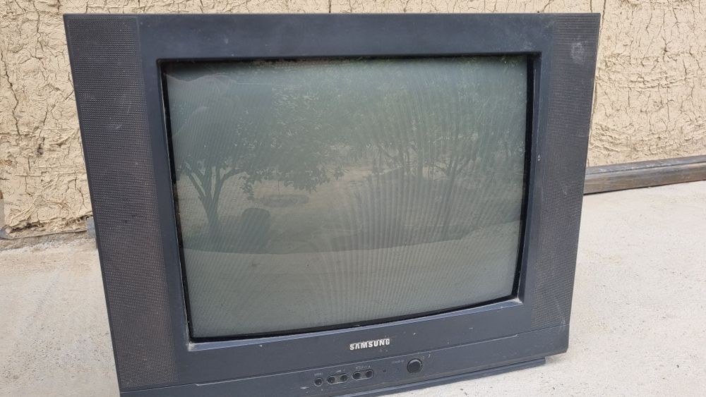 Телевизор  Самсунг