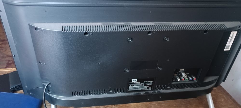 Телевизор TCL 32d