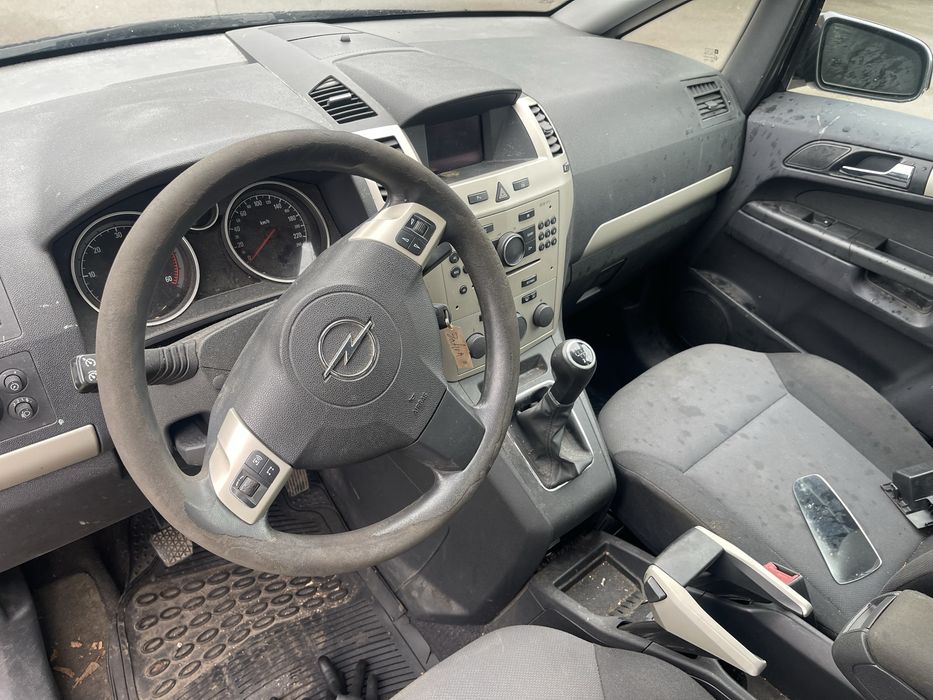 Opel Zafira B 1.9 CDTI на части