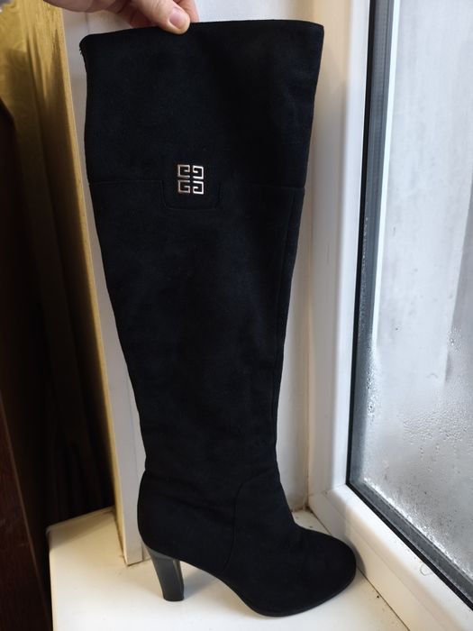 Зимние теплые сапоги на каблуке 39 размер