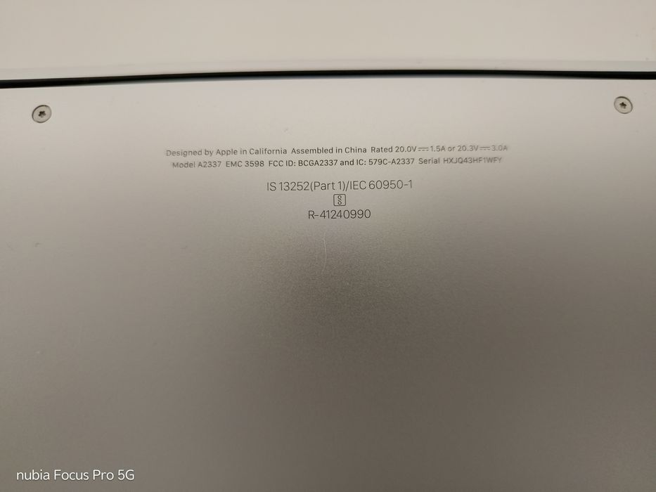 Продам MacBook Air M1