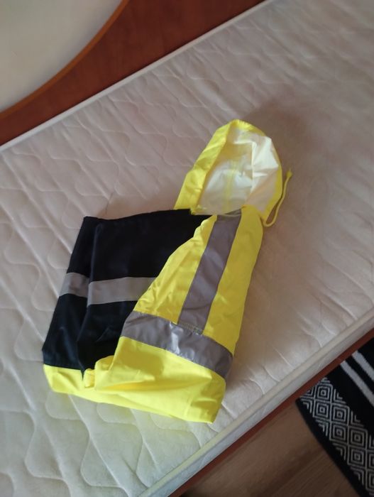 Pelerina reflectorizanta