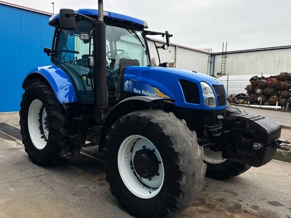 Колесный трактор New Holland T6080