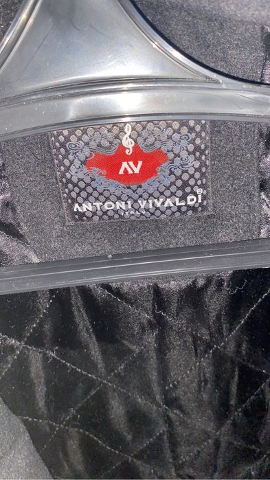 Продаю пальто весна-осень