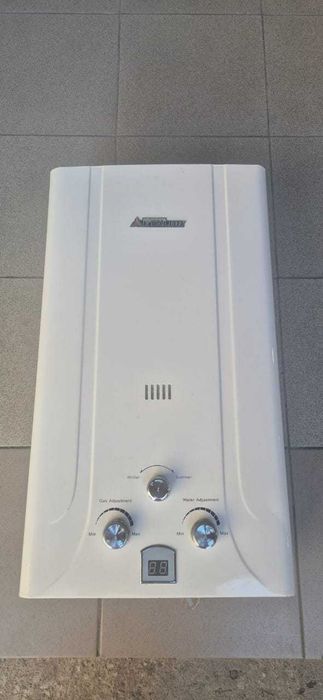 Продам газовую колонку   10 литров,