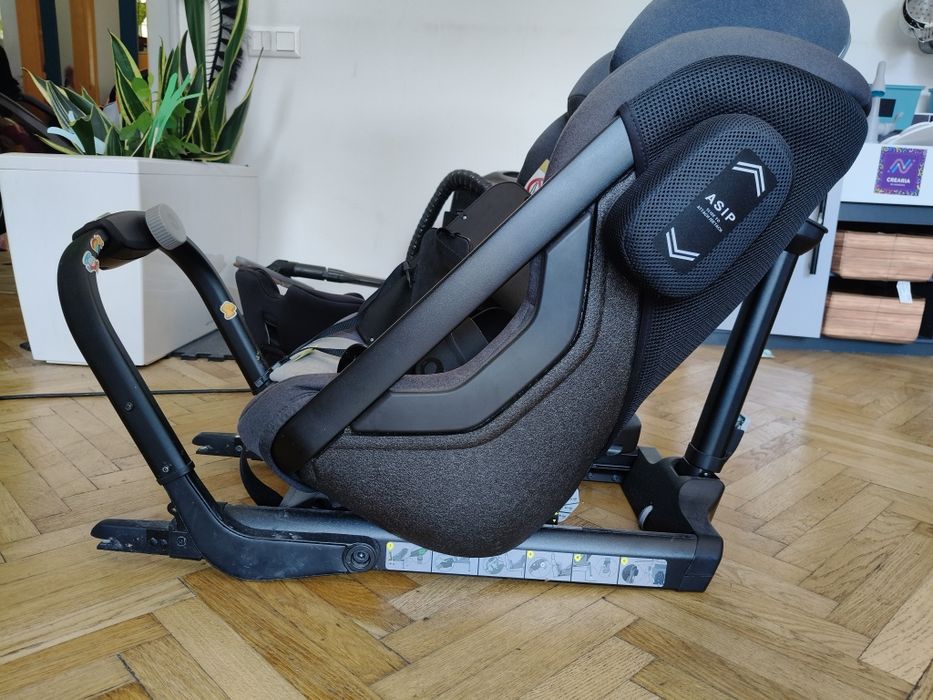 Scaun auto Axkid One 0-7 ani