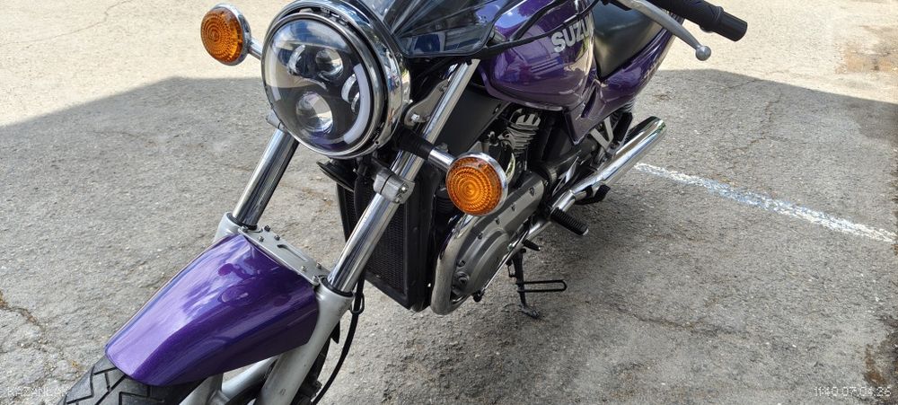 Продавам Suzuki VX800