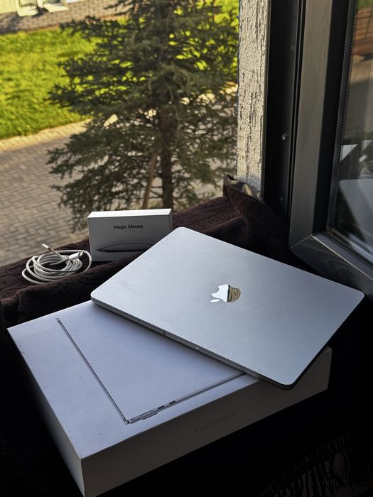 MacBook Air 13,6″ на Apple M2