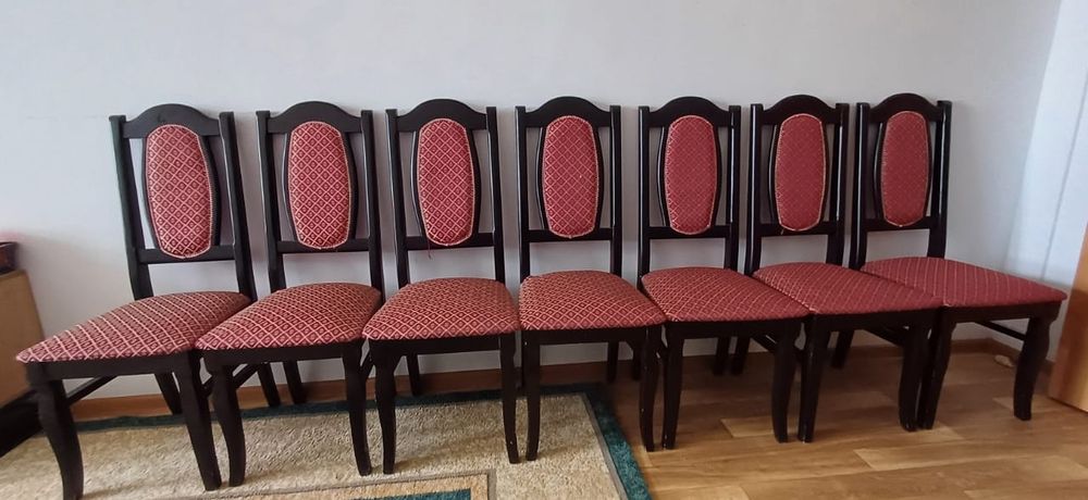 Стол дубовый и 12 стульев
