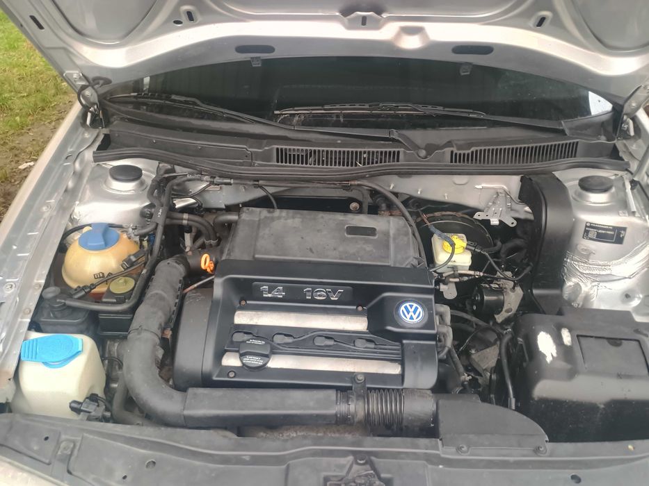 Wolsvagen bora 1.4 2001  stare foarte buna