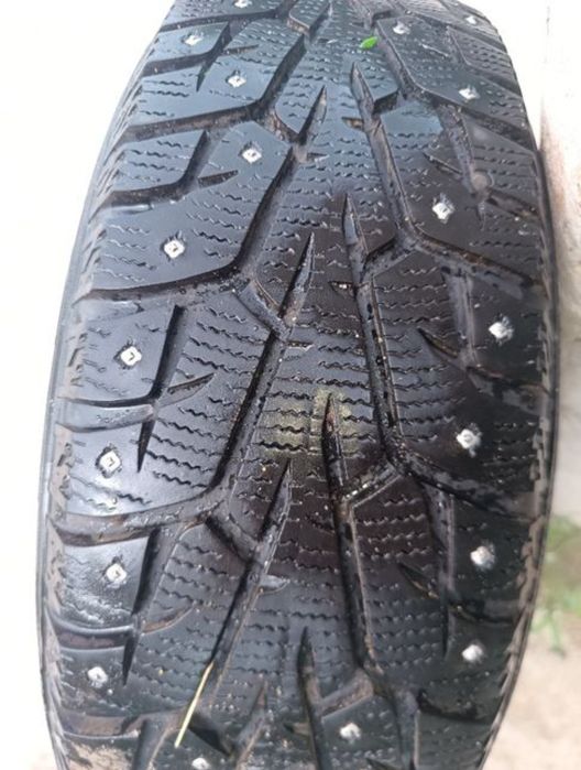 Комплект зимних шин