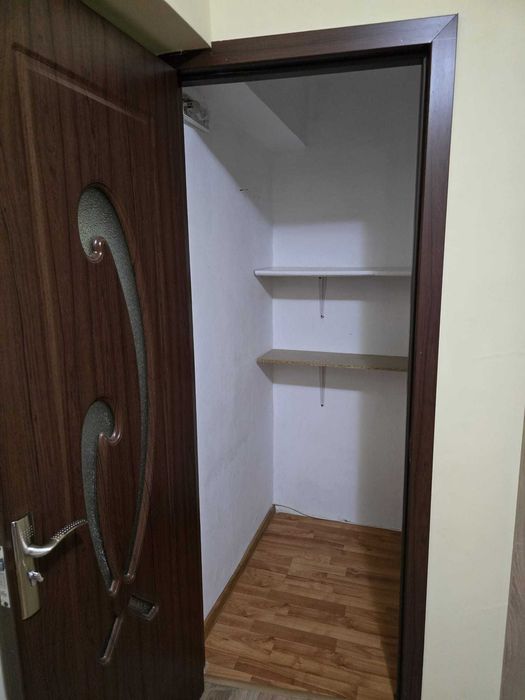Dau in chirie apartament 1 camera, Nufarul