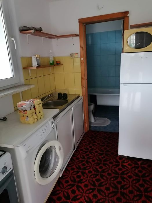 Închiriez apartament in Casa Andrei Muresanu
