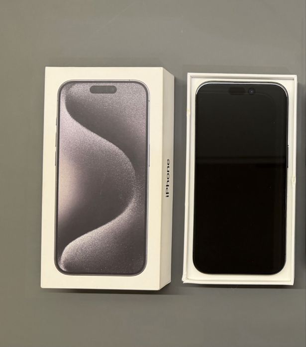 Iphone 15 pro Black Като нов!