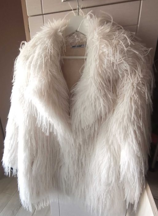 Ново бяло палто Monte Cervino от еко пух