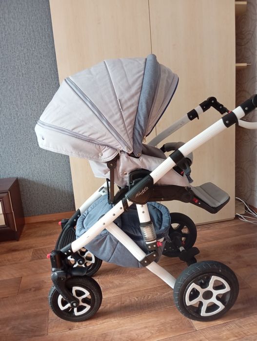 Продам коляску 2 в 1