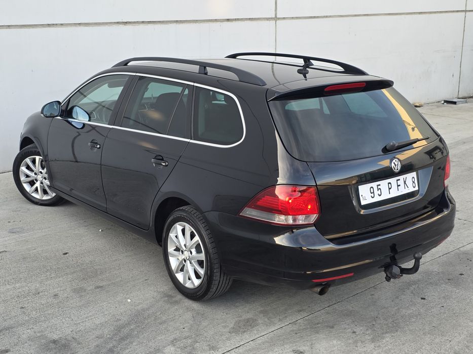 Volkswagen Golf 2011 euro5 benzina navi clima jante carlig Recent adus
