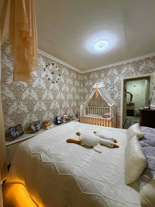 Юнусабад 7 кв 2-хона 3-этаж 50м2. Новый Лифт  Алфраганус 200 м