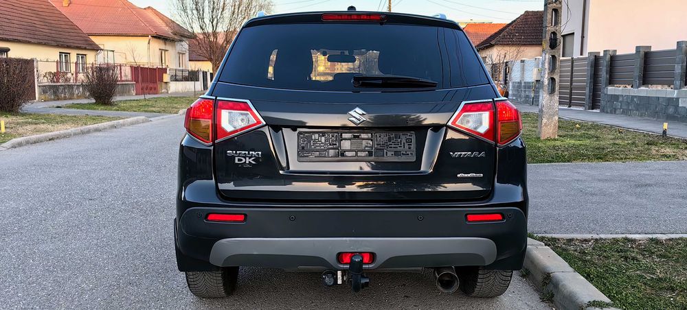 Suzuki Vitara 4x4 / Euro 6 / Piele / Camera / BiXenon / Keyless