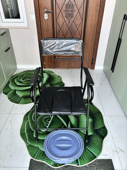 Санитарный кресло-туалет