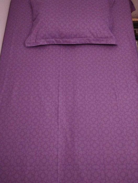 Простынь с наволочками