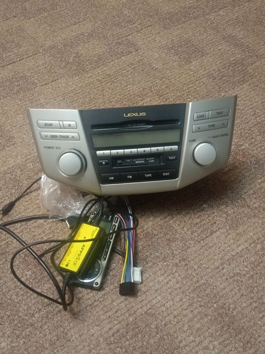 Продам магнитофон родной от Лексус рх330