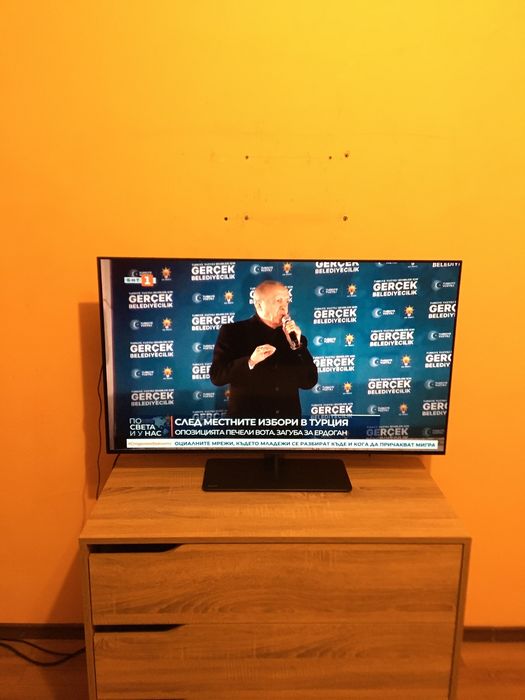 OLED  Телевизор  42 Philips