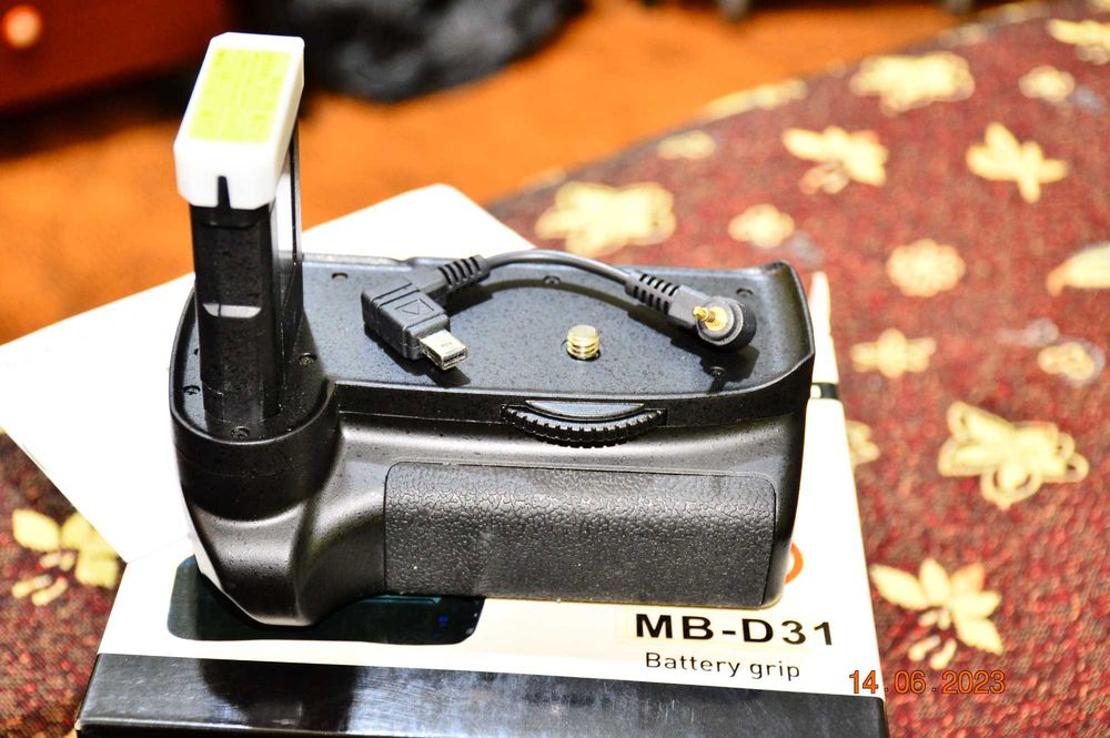 батарейный отсек (бюстер)  для Nikon =для 2х батарей EN-EL 14= + сумка