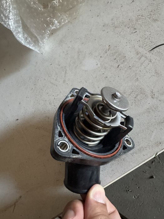 Термостат от тойоты ленд крузер 200