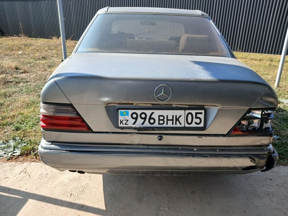 Мерседес бенз е260