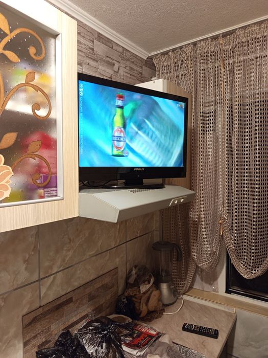 TV . FINLUX -61cm