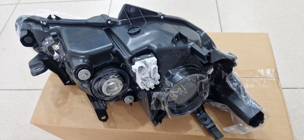 Фара toyota camry 50