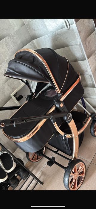 Продам коляску 3в1