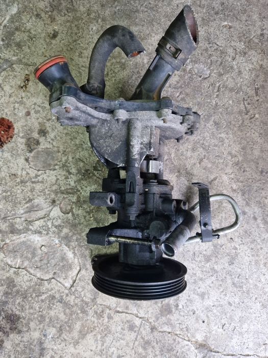 Pompa servodirecție Ford Tranzit 2.2 D 2008
