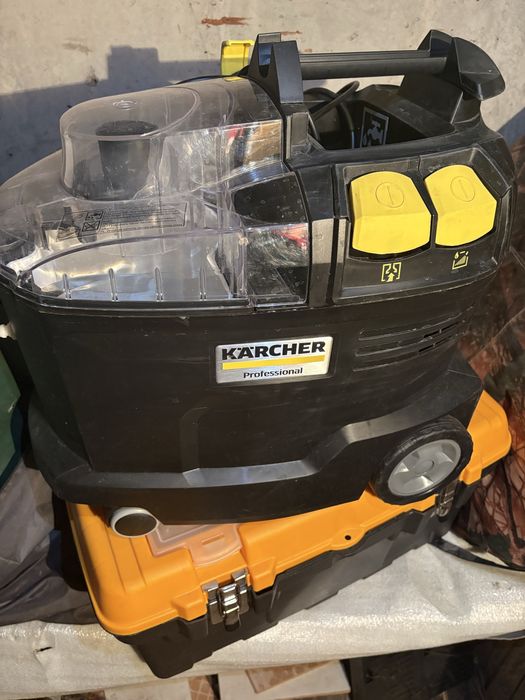 Моющий пылесос Karcher Puzzi 8/1