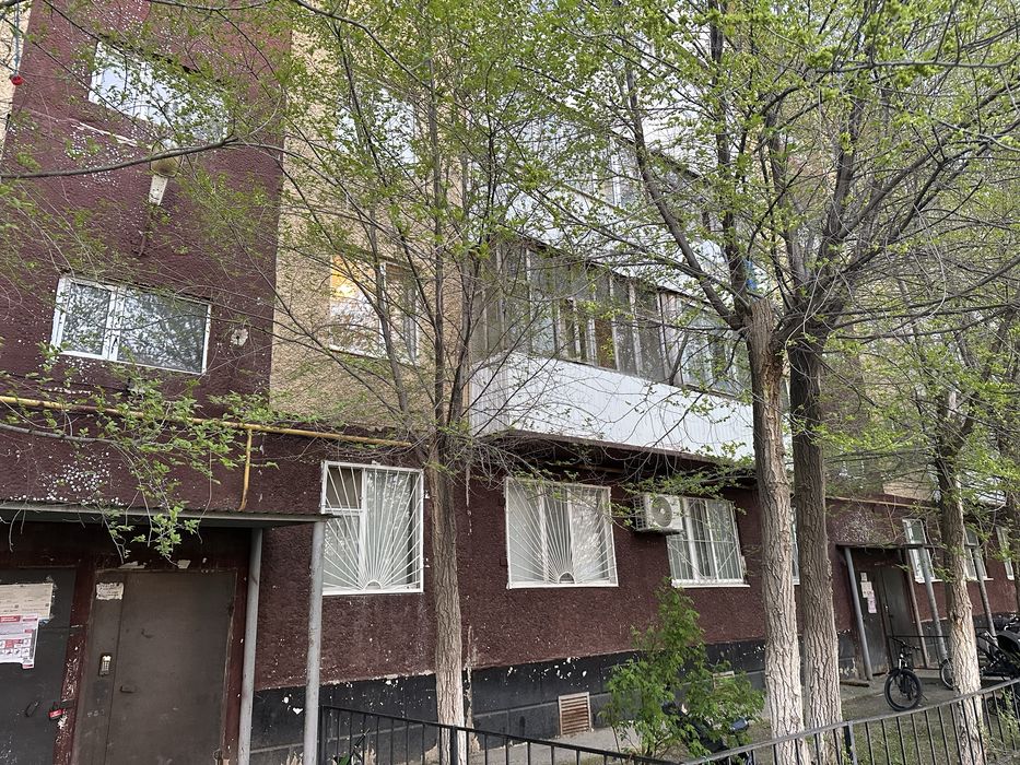 Продам 2квартиру центре