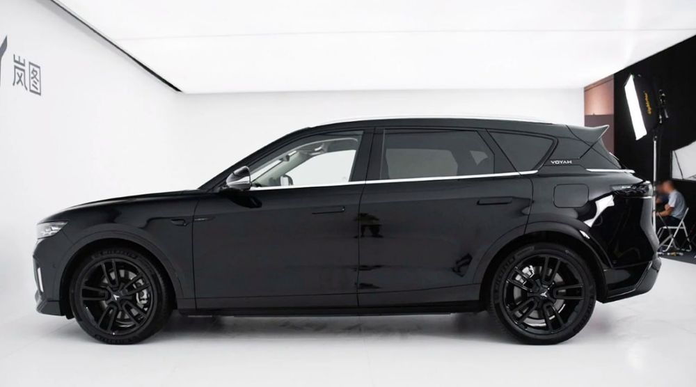 Voyah Free 2025 — 2