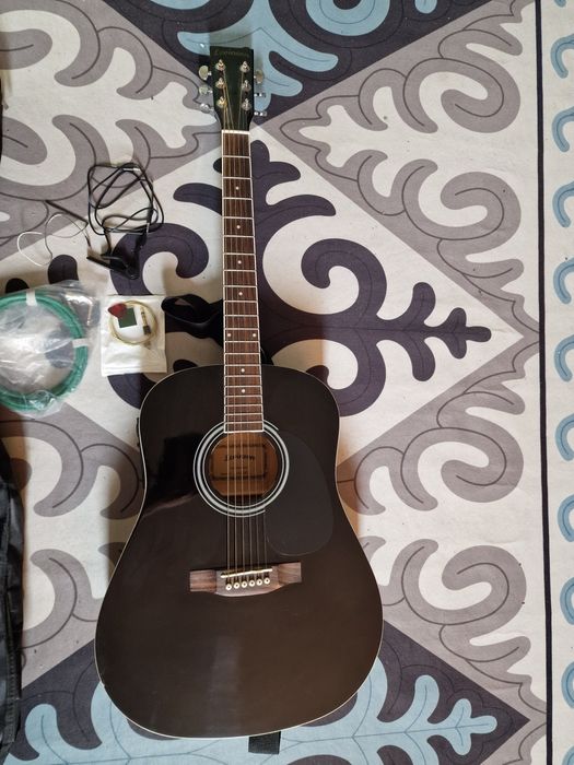 Гитара LEVINSON черная